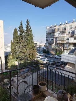 עמרם גאון 40, ירושלים