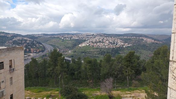 הרב שאולזון 46, ירושלים