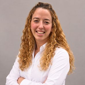 נעמה אוזרך