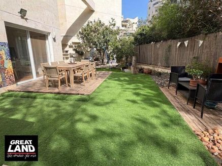בקר אהרון 10, תל אביב יפו