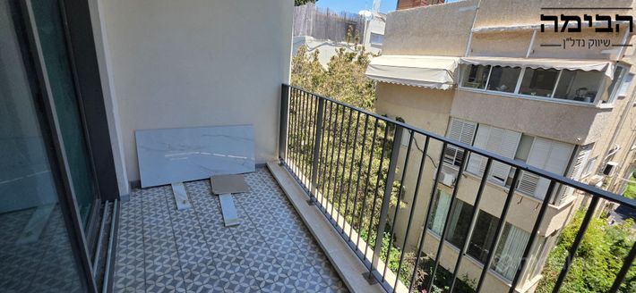 אחד העם 127, תל אביב יפו
