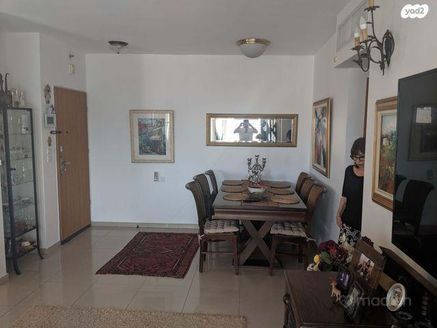 שדרות לוי אשכול 63, תל אביב יפו