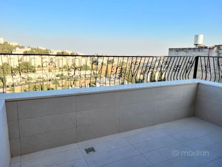 דרזנר יחיאל 24, ירושלים