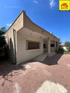 החשמונאים 15, הוד השרון