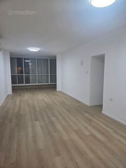 קפלנסקי 4, גבעתיים