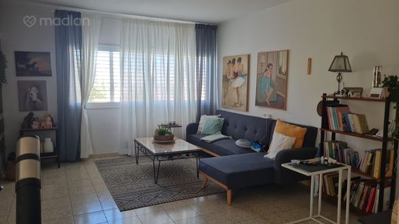 משה שרת 40, אשקלון