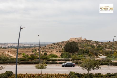 שדרות בן גוריון 7, ראש העין