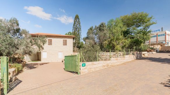שיזף 2, מיתר