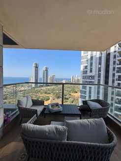 ארצי שרמן 2, נתניה