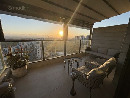 מרים הנביאה 15, ראש העין