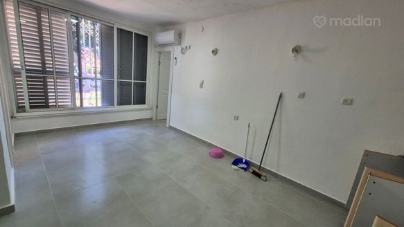 שדרות דרום אפריקה 14, אשקלון