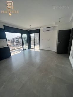 חנקין 24, חולון