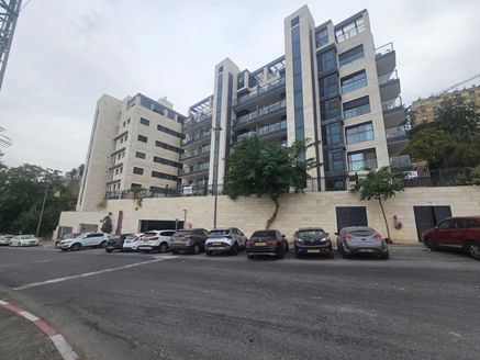קוסטה ריקה 18, ירושלים