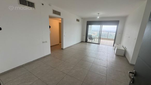 שולמית אלוני 5, ראשון לציון