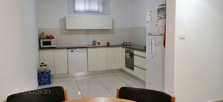 ה באייר 24, רחובות