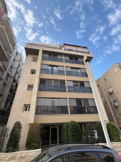 ישראל בן ציון 16, בת ים