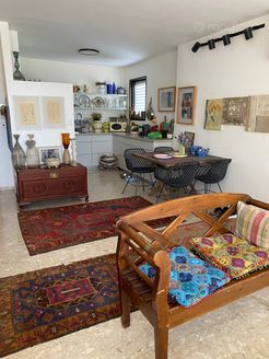 יעקב אפטר 11, תל אביב יפו