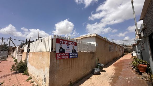 הסוכות 13, באר שבע