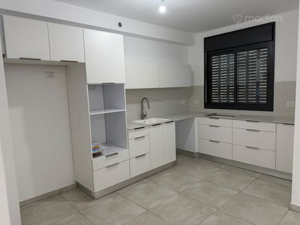 שדרות ההדרכה 28, ראשון לציון