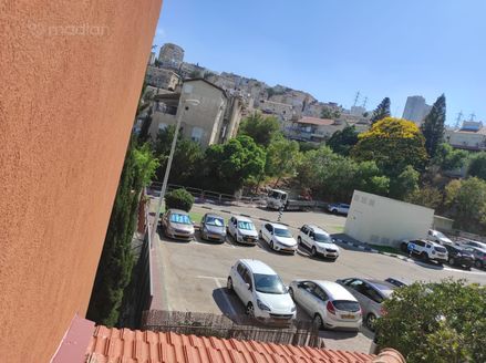 נתיב הרימון 1, נשר