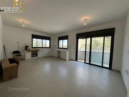 יאנוש קורצ'אק 1, חיפה
