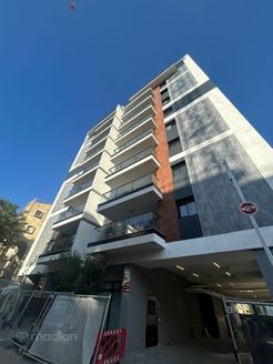 שמואל סלנט 59, פתח תקווה
