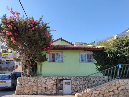 אדמון 63, נוף הגליל