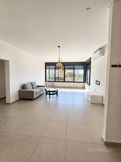 גפן 29, קרית ביאליק
