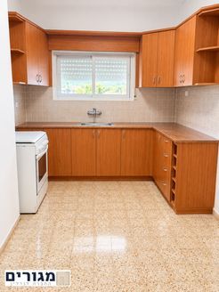 אלכסנדר ינאי 32, חיפה