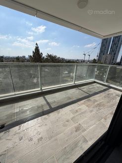 כצנלסון 45, בת ים
