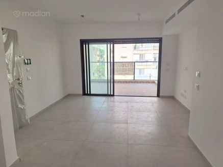 אימבר 20, כפר סבא