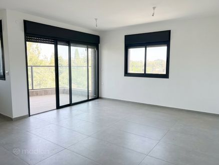 קלישר‬‎ 5, פתח תקווה