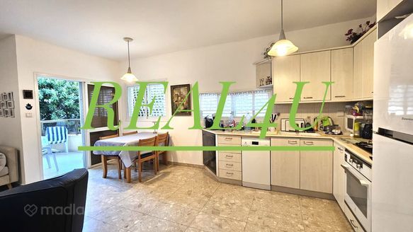 נתן החכם 7, תל אביב יפו