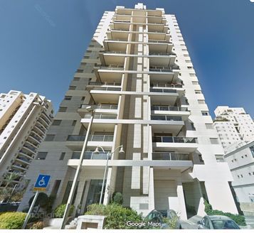 רפאל איתן 1, פתח תקווה