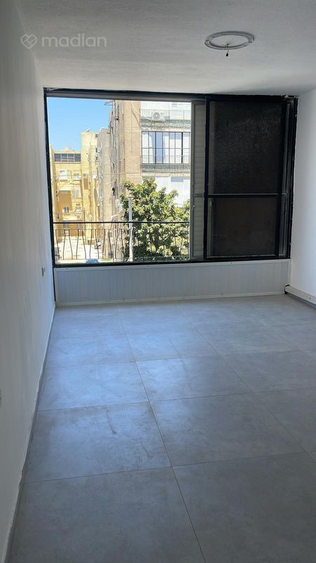 השיקמה 5, דרום מערב, בת ים