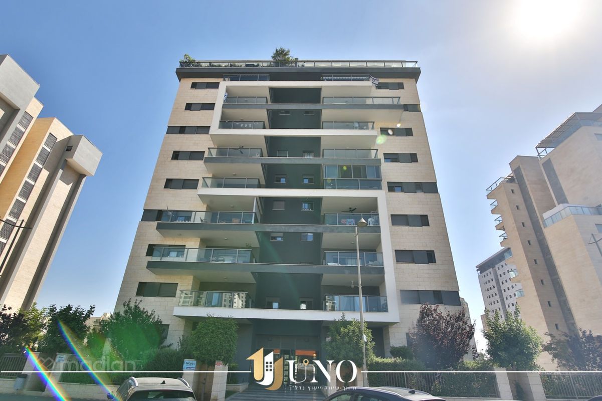 לאה גולדברג 1, משכנות אומנים (כורדני), קרית מוצקין