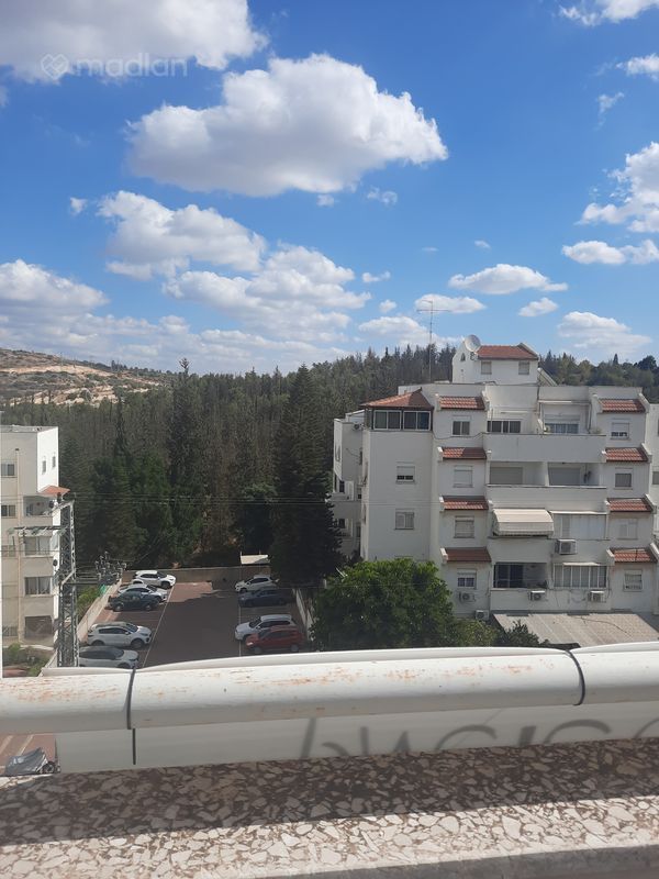 ה' באייר 57, ה' באייר, ראש העין