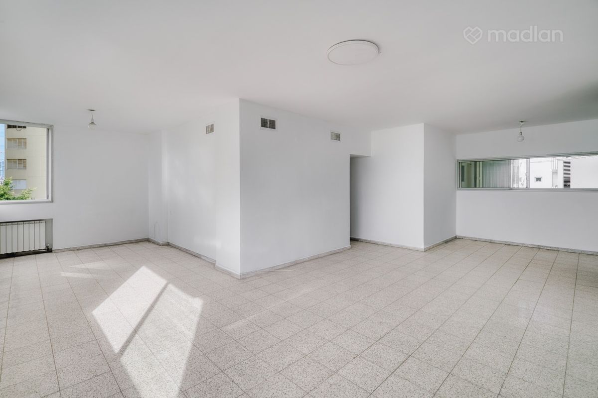 בלקינד 3, הצפון החדש סביבת כיכר המדינה, תל אביב יפו