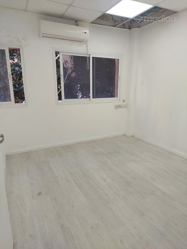 ז'בוטינסקי 48, החשמונאים (מרכז העיר א'), רמת גן