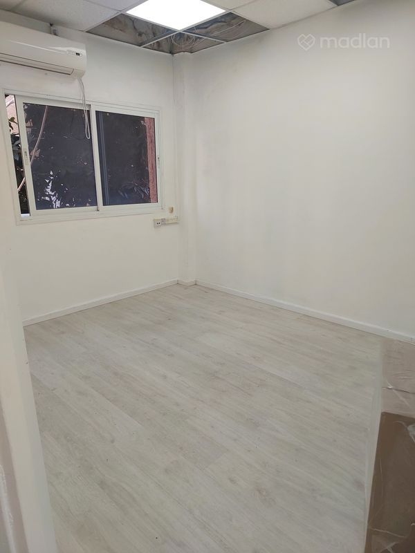 ז'בוטינסקי 48, החשמונאים (מרכז העיר א'), רמת גן