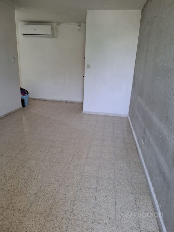 מרגולין 28, מרכז העיר מזרח, נס ציונה