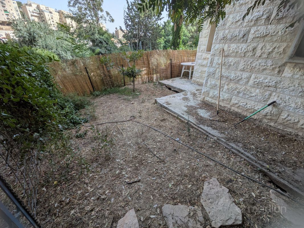 אליעזר קשאני 19, ארמון הנציב, ירושלים