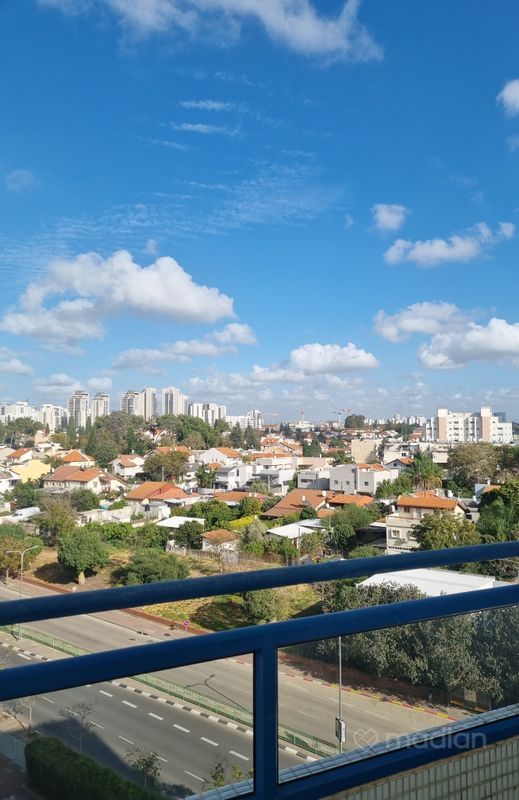 גרינשפן 13, נוה הדרים, ראשון לציון
