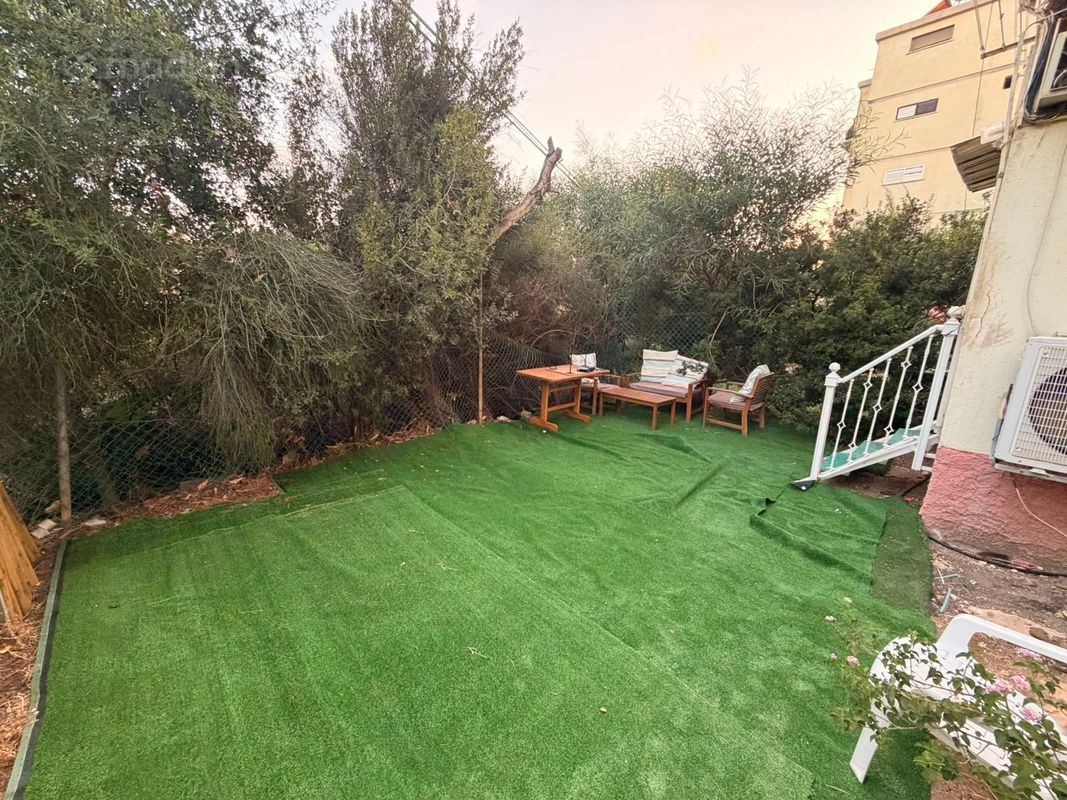 בר רב האי דוד 14, קרית שפרינצק, חיפה