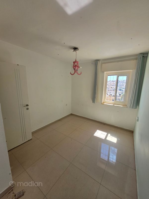 שלמה בן יוסף 12, ארמון הנציב, ירושלים