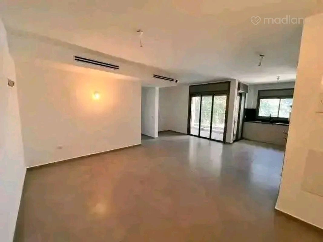 חנקין 37, אגרובנק, חולון
