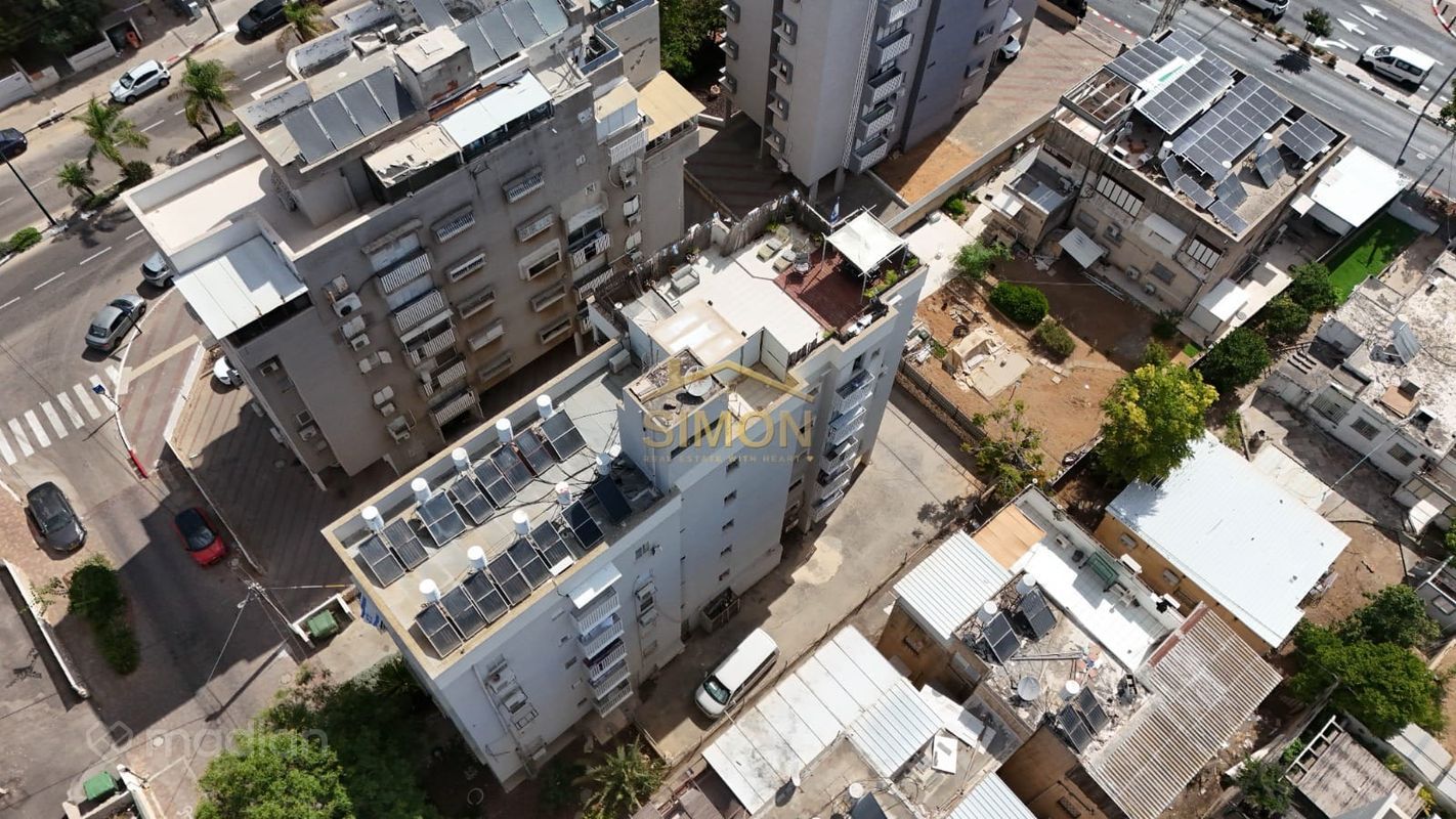 אריאל בן ציון 3, בן ציון, נתניה