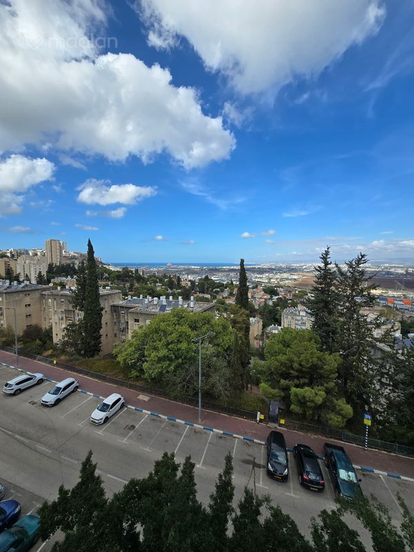 חבצלת , גבעת עמוס, נשר