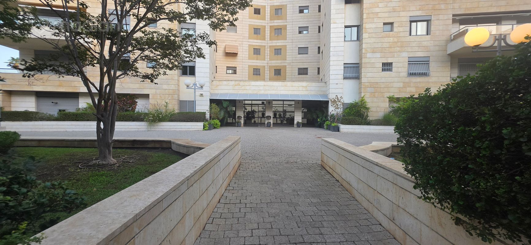 השופטים , הדר, רמת השרון