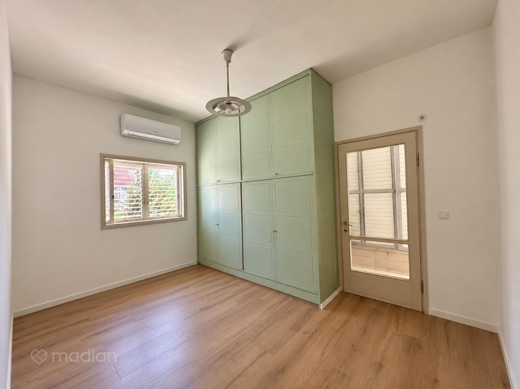 בן גוריון 255, תל גנים, רמת גן